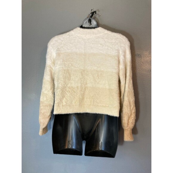 Wild fable faux fur cream cropped sweater - Picture 4 of 4